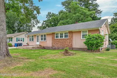 12 Barksdale Drive, Jacksonville, NC 28540 - Photo 2