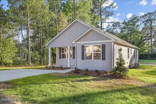 303 N West St, Roseboro, NC 28382 - Photo 4