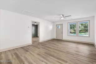 305 N West St, Roseboro, NC 28382 - Photo 6