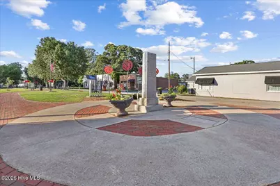 305 N West Street, Roseboro, NC 28382 - Photo 34