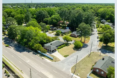 100 E Berkshire Road, Greenville, NC 27858 - Photo 40