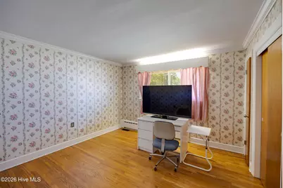 100 E Berkshire Road, Greenville, NC 27858 - Photo 26
