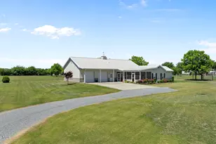230 Circle Dr, Pikeville, NC 27863 - Photo 1