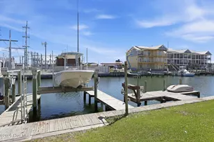310 N Kinston Ave, Atlantic Beach, NC 28512 - Photo 2