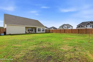 571 Appalachian Trl S, Jacksonville, NC 28546 - Photo 44