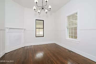 208 E Capitola Avenue, Kinston, NC 28501 - Photo 6