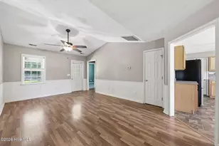 108 Oakley Dr, New Bern, NC 28560 - Photo 8