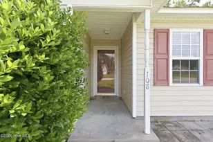 108 Oakley Dr, New Bern, NC 28560 - Photo 2