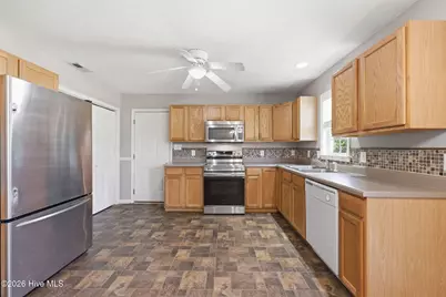 108 Oakley Drive, New Bern, NC 28560 - Photo 14