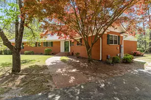 225 Arbutus Rd, Southern Pines, NC 28387 - Photo 4