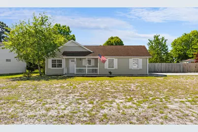 300 Foxtrace Lane, Hubert, NC 28539 - Photo 1