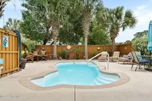 110 Palm Breeze Dr, Carolina Beach, NC 28428 - Photo 4
