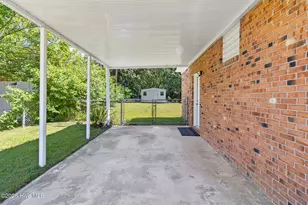 7517 Bridgeman Dr, Fayetteville, NC 28303 - Photo 6