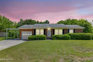 7517 Bridgeman Dr, Fayetteville, NC 28303 - Photo 2
