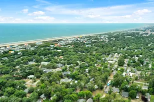 107 NE 78th St, Oak Island, NC 28465 - Photo 32