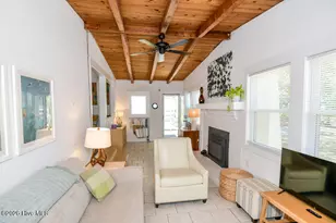 107 NE 78th St, Oak Island, NC 28465 - Photo 8