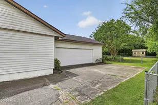 605 Beechwood Dr NW, Thomson, GA 30824 - Photo 8