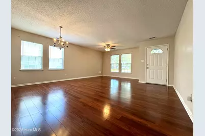 521 Jimmies Creek Drive, New Bern, NC 28562 - Photo 4