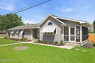 602 W Broad St, Swansboro, NC 28584 - Photo 6