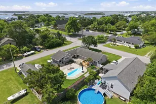 602 W Broad St, Swansboro, NC 28584 - Photo 12