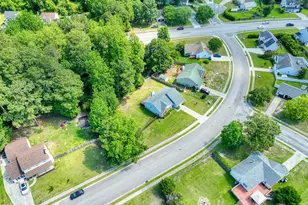 308 Pebble Ln, Jacksonville, NC 28546 - Photo 48