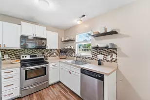 308 Pebble Ln, Jacksonville, NC 28546 - Photo 22