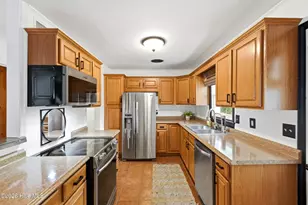 805 Adelaide Dr, Wilmington, NC 28412 - Photo 12