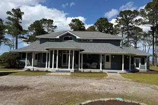492 Sandy Point Dr, Beaufort, NC 28516 - Photo 4