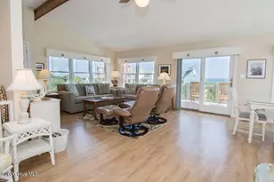 6820 Ocean Dr, Emerald Isle, NC 28594 - Photo 16