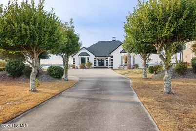 128 Gemstone Drive, Sneads Ferry, NC 28460 - Photo 1