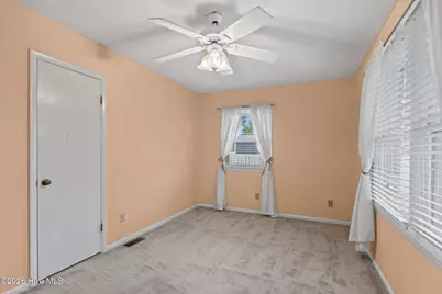 902 Hedrick Boulevard, Morehead City, NC 28557 - Photo 8