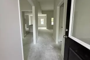 2223 Greenwood Ct, Jacksonville, NC 28546 - Photo 2