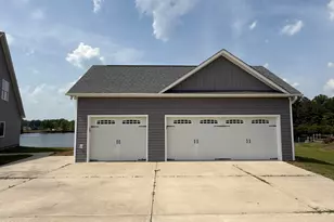 415 Antioch Lakes Rd, New Bern, NC 28560 - Photo 2