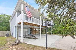1903 E Oak Island Dr, Oak Island, NC 28465 - Photo 4