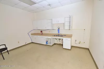 2747 Business Park Drive, Rocky Mount, NC 27804 - Photo 16