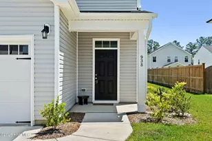 938 Sunray Ln NE, Winnabow, NC 28479 - Photo 6