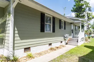 193 Turtle Cove Dr, Elizabethtown, NC 28337 - Photo 2