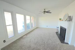 909 Clyde Dr, Jacksonville, NC 28540 - Photo 2