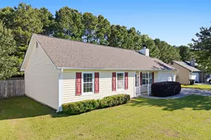 143 Glenwood Dr, Hubert, NC 28539 - Photo 2