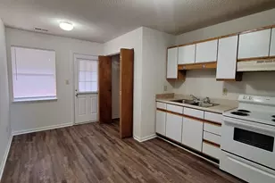 3005 Caldwell Ct, Greenville, NC 27834 - Photo 6