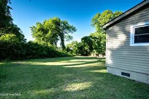 1205 Kinston St, New Bern, NC 28560 - Photo 14