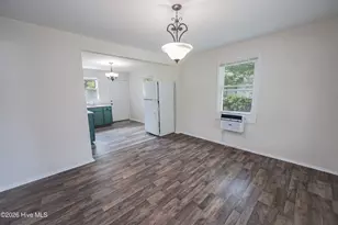 1205 Kinston St, New Bern, NC 28560 - Photo 2