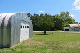 17038 E Nc 55 Hwy, Bayboro, NC 28515 - Photo 4