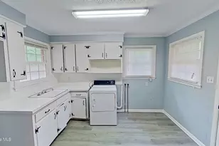 15650 US-17, Hampstead, NC 28443 - Photo 32