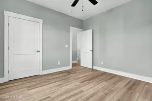 705 S Topsail Dr, Surf City, NC 28445 - Photo 28