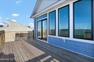 705 S Topsail Dr, Surf City, NC 28445 - Photo 10