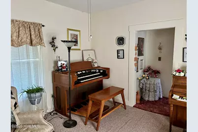 170 Hannah Pickett Avenue, Rockingham, NC 28379 - Photo 12