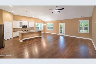 1725 Yucca Court SW, Ocean Isle Beach, NC 28469 - Photo 4
