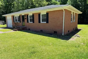 308 Sheffield Rd, Jacksonville, NC 28546 - Photo 2