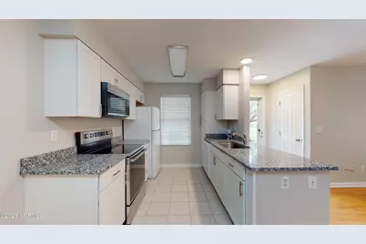 1218 Wilshire Circle, Aberdeen, NC 28315 - Photo 2